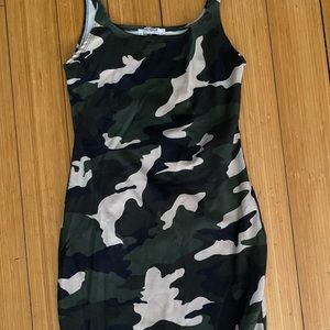 Zara Camouflage MIDI  body con dress